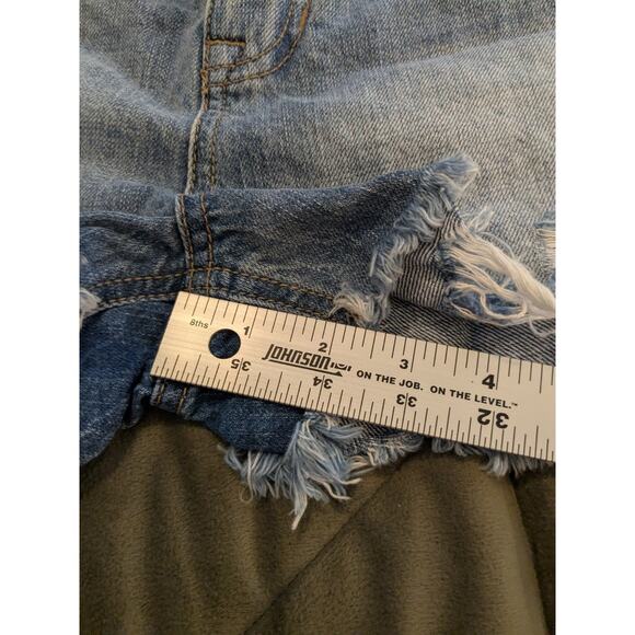 KanCan Ivanna Ultra High Rise Mom Shorts Distressed Denim Blue Jean Ripped Med - Picture 6 of 9